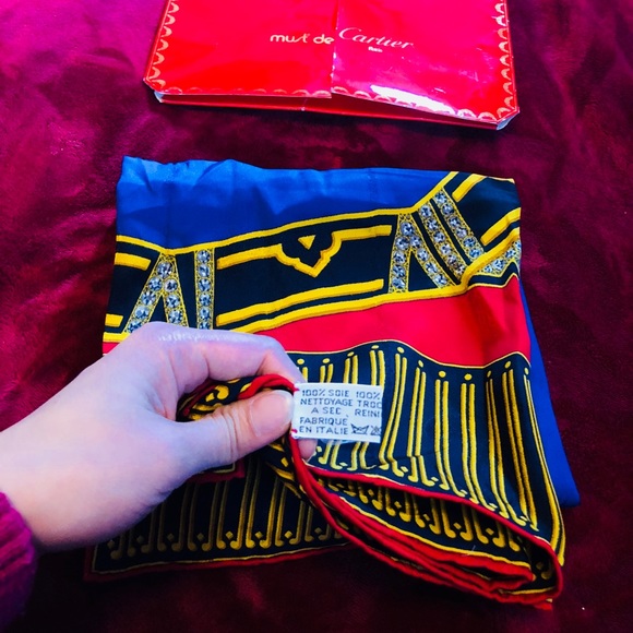 Authentic Must De Cartier 100%Silk Scarf - Picture 4 of 8